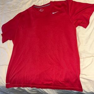 Nike dri fit red men’s training workout t-shirt